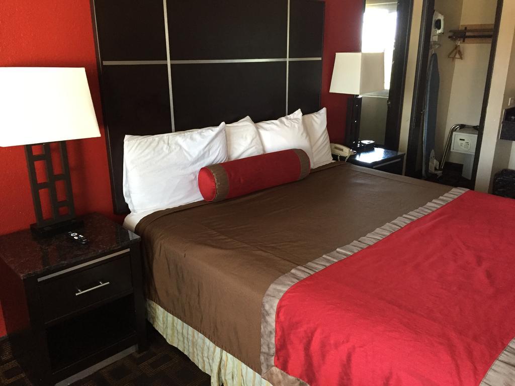 Harbor Inn & Suites Oceanside Ruang foto