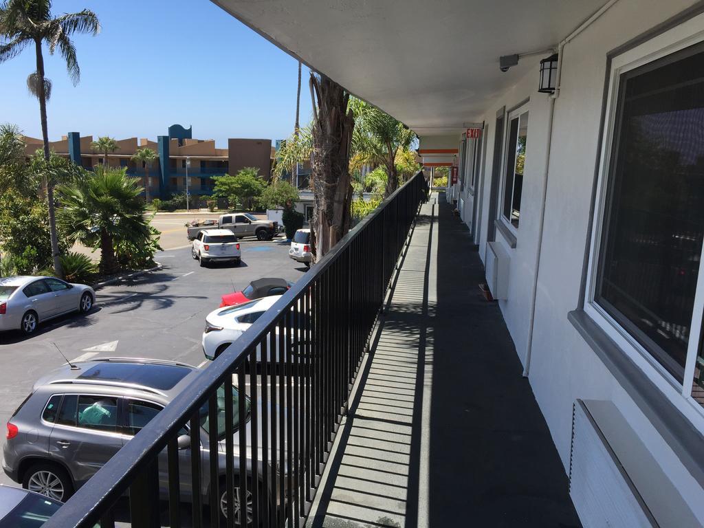 Harbor Inn & Suites Oceanside Bagian luar foto