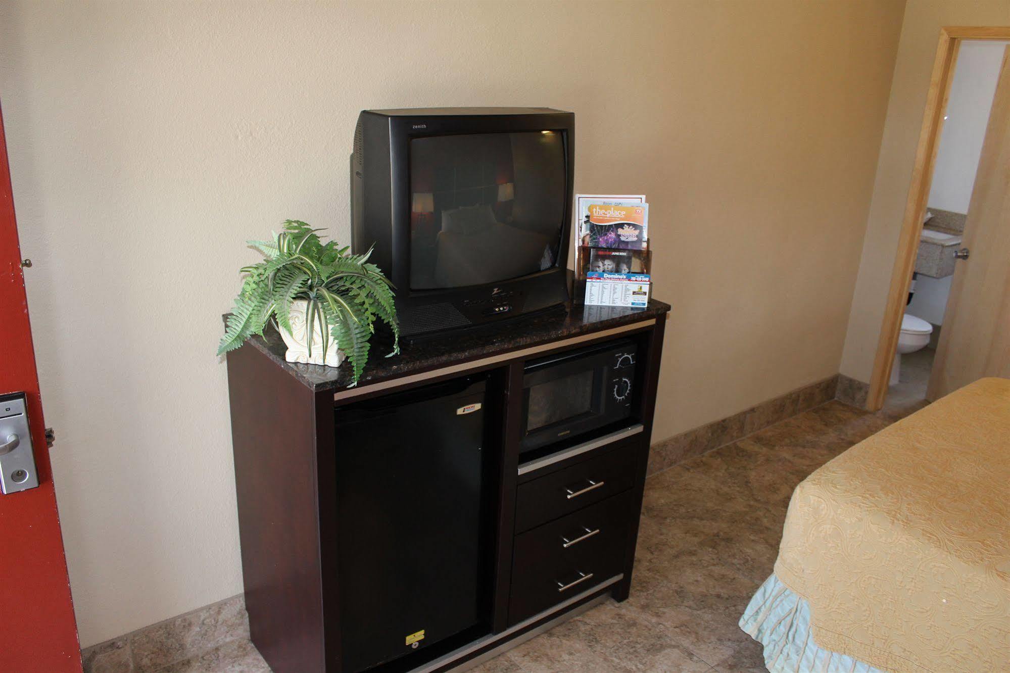 Harbor Inn & Suites Oceanside Bagian luar foto